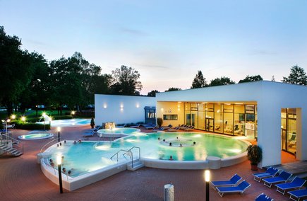 Quellebecken der Parktherme Bad Radkersburg (c) Harald Eisenberger