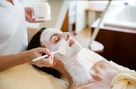 Gesundheitsfördernde Kosmetikbehandlungen im Vitalstudio Bad Radkersburg Gesundheitsfördernde Kosmetikbehandlungen im Vitalstudio Bad Radkersburg