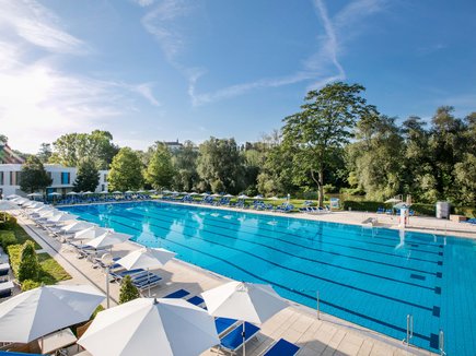 50 m Sportbecken