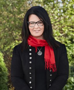 Karin Schmerböck | Front Office Manager, Rezeption