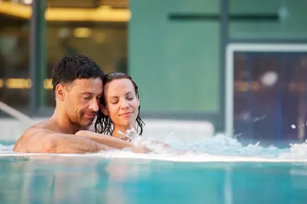 Paar in der Parktherme (c) Parktherme Bad Radkersburg Paar in der Parktherme (c) Parktherme Bad Radkersburg