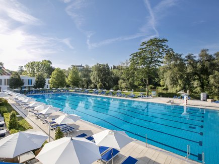Sportbecken im Vitalhotel der Parktherme