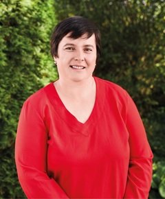 Margarete Komatz | Hausdame