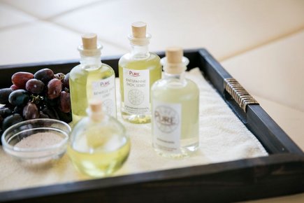 VINOBLE Pflegeprodukte im KAORI-Garten im Vitalhotel der Parktherme