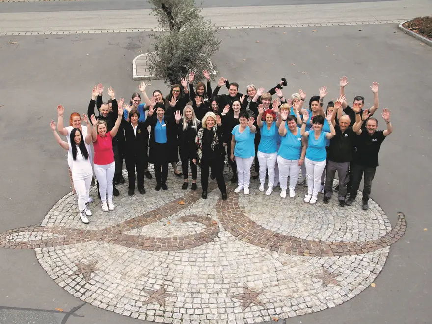 MitarbeiterInnen Vitalhotel der Parktherme MitarbeiterInnen Vitalhotel der Parktherme